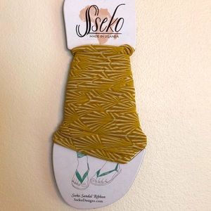 Sseko Zelda Chiffon Ribbons